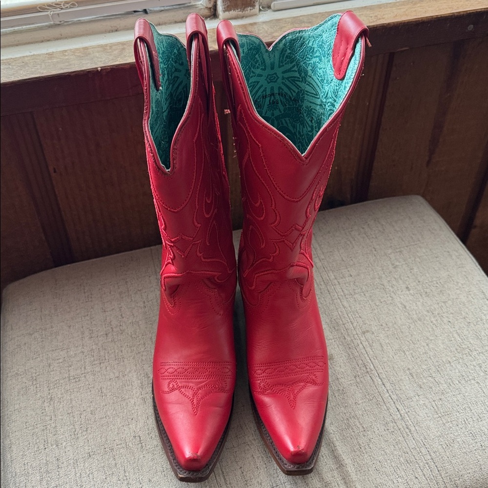 red cowboy boots - Picture 3 of 11
